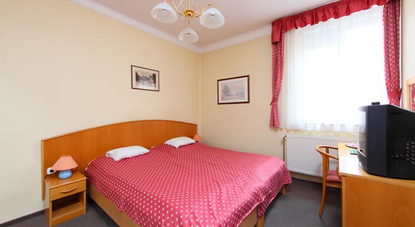 באלאטונפורד Hotel Blaha Lujza חדר תמונה