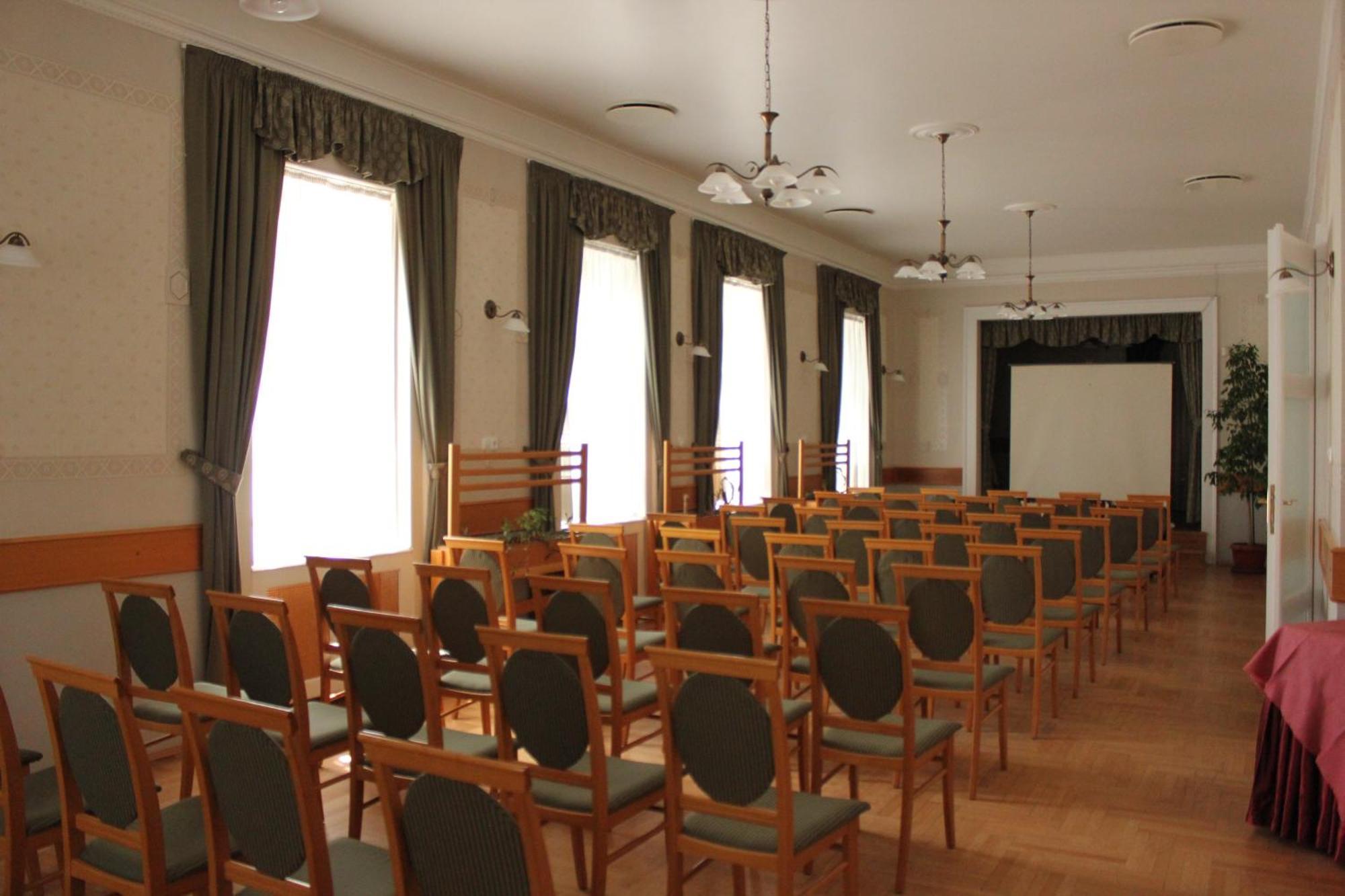 באלאטונפורד Hotel Blaha Lujza מראה חיצוני תמונה