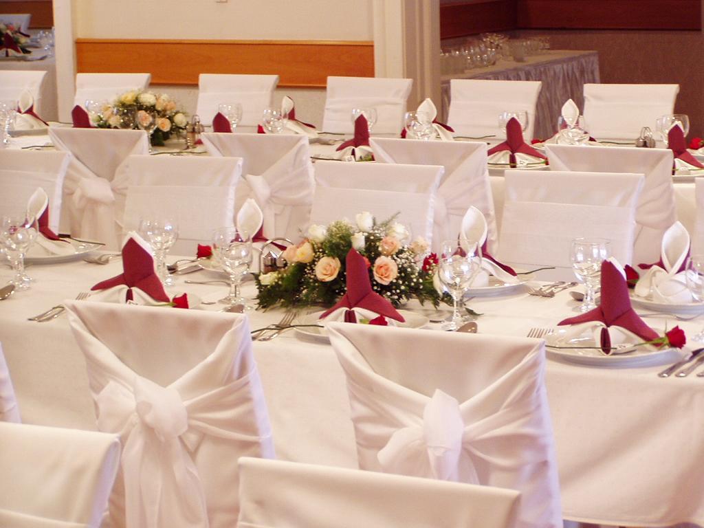 באלאטונפורד Hotel Blaha Lujza מראה חיצוני תמונה