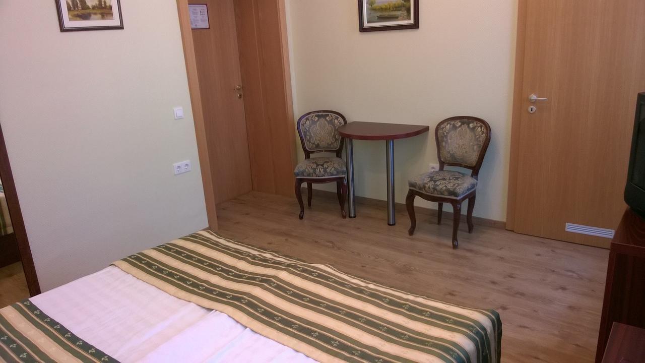 באלאטונפורד Hotel Blaha Lujza מראה חיצוני תמונה